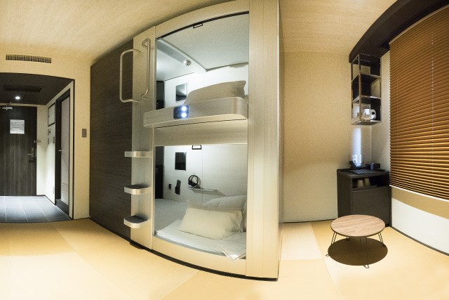 Room in Capsule Twin