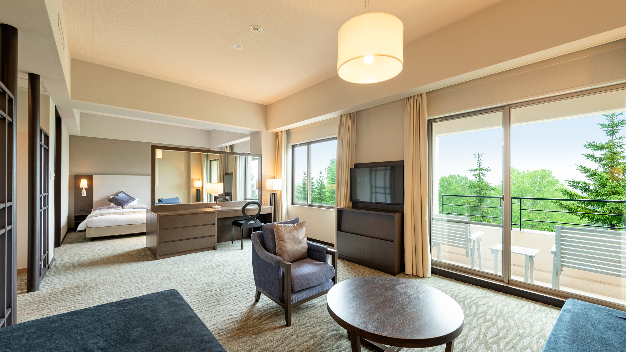 ジュニアスイート